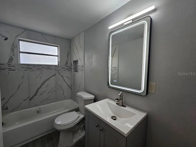 $1,250 | 5322 Pine Street, Unit A, Seffner, FL 33584