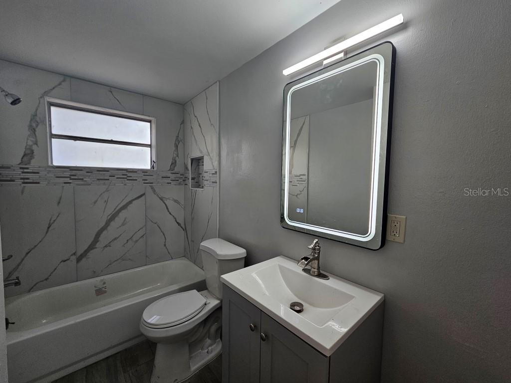 5322 Pine Street, Unit A Seffner, FL 33584 - Photo 9 of 11