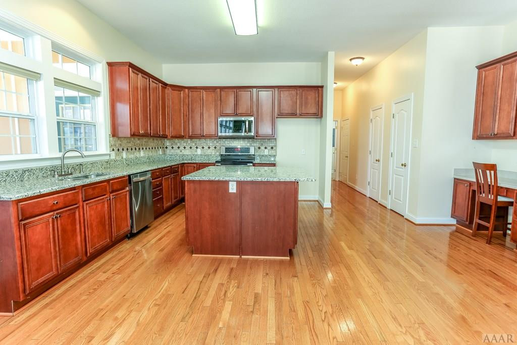 319 Green View Road Moyock, NC 27958 - Photo 12 of 39