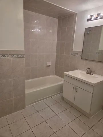 $1,750 | 2401 Bergenline Avenue, Unit 2E, Union City, NJ 07087