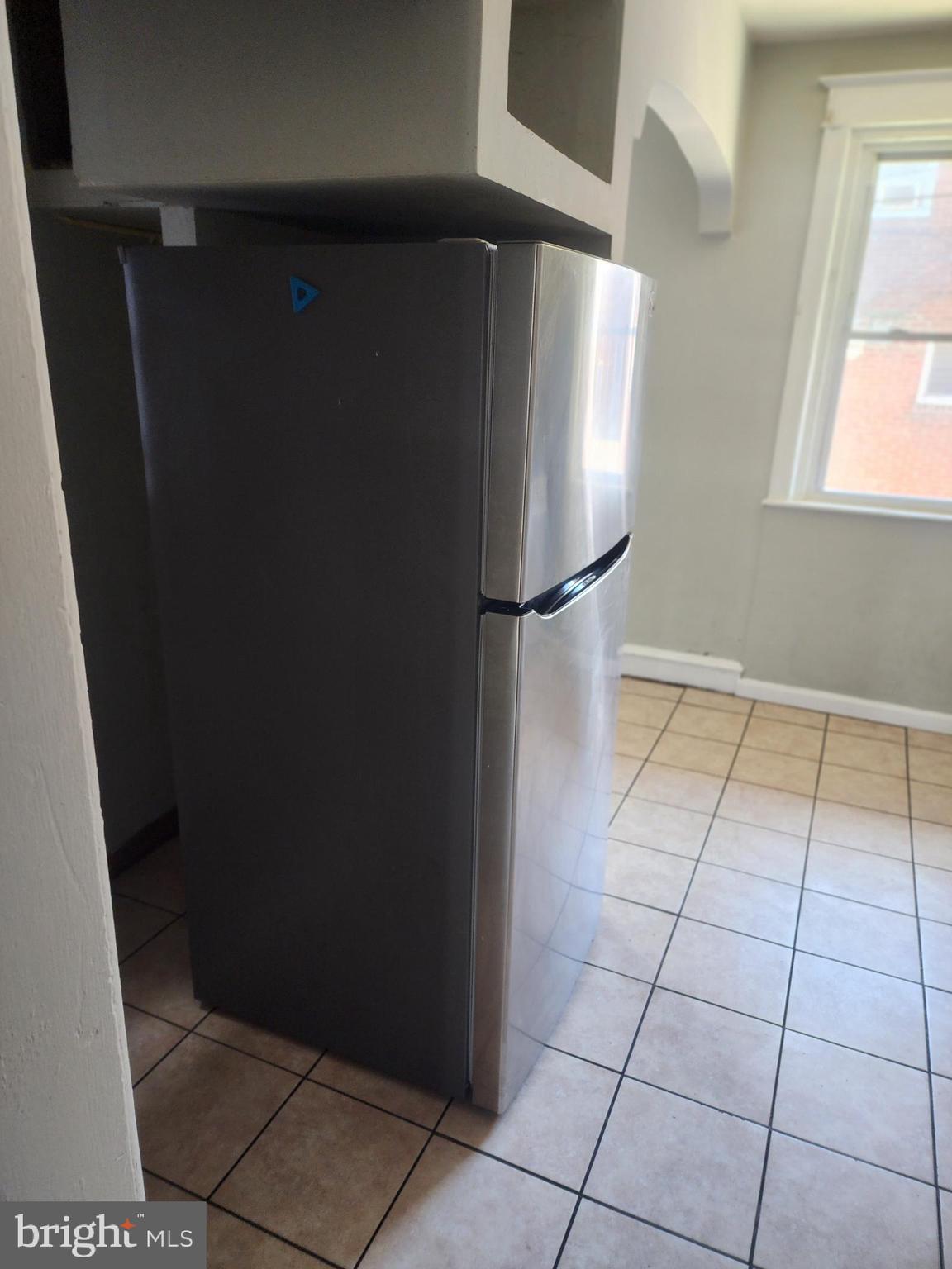 252 Avon Road Upper Darby, PA 19082 - Photo 11 of 38