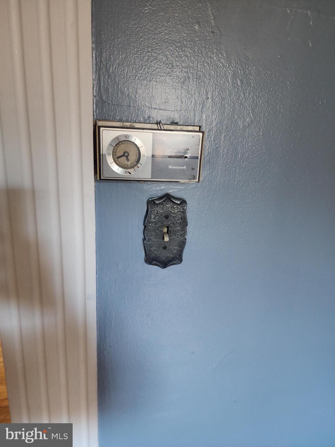 252 Avon Road Upper Darby, PA 19082 - Photo 26 of 38