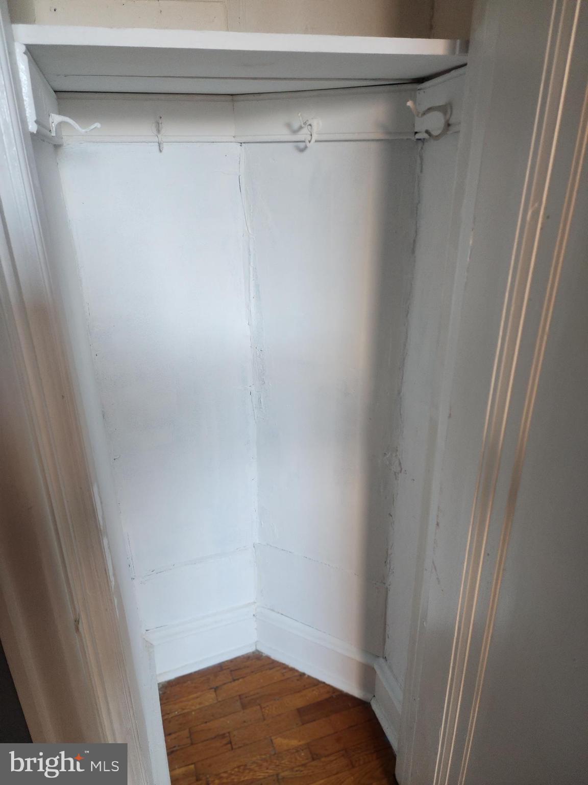 252 Avon Road Upper Darby, PA 19082 - Photo 34 of 38