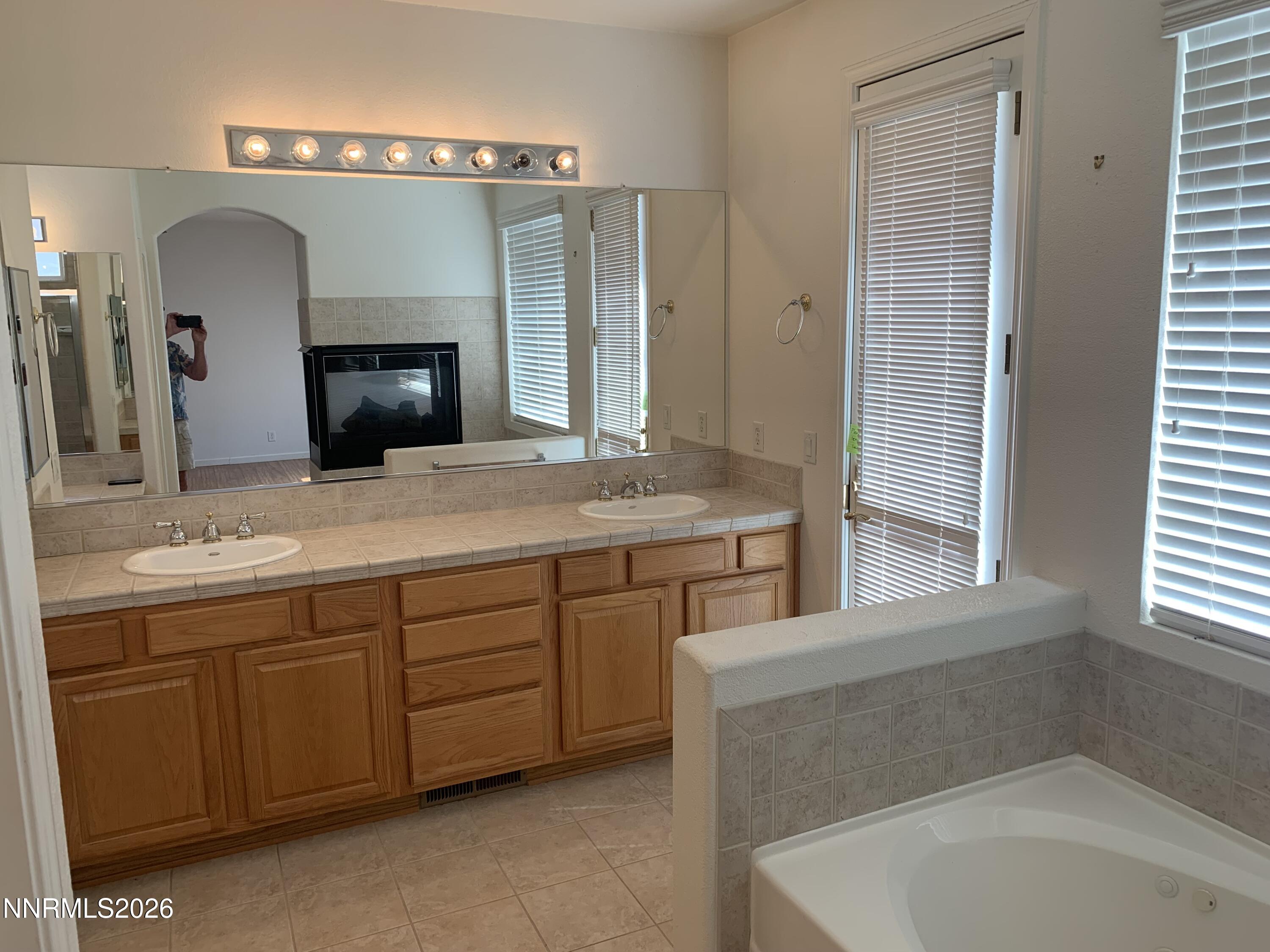 3230 Piazzo Circle Reno, NV 89502 - Photo 15 of 27 IMG_2137 - Copy