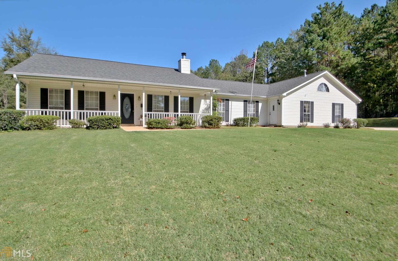 329 Grandma Branch Road Grantville, GA 30220 - Photo 1 of 1 Gallery Image 1