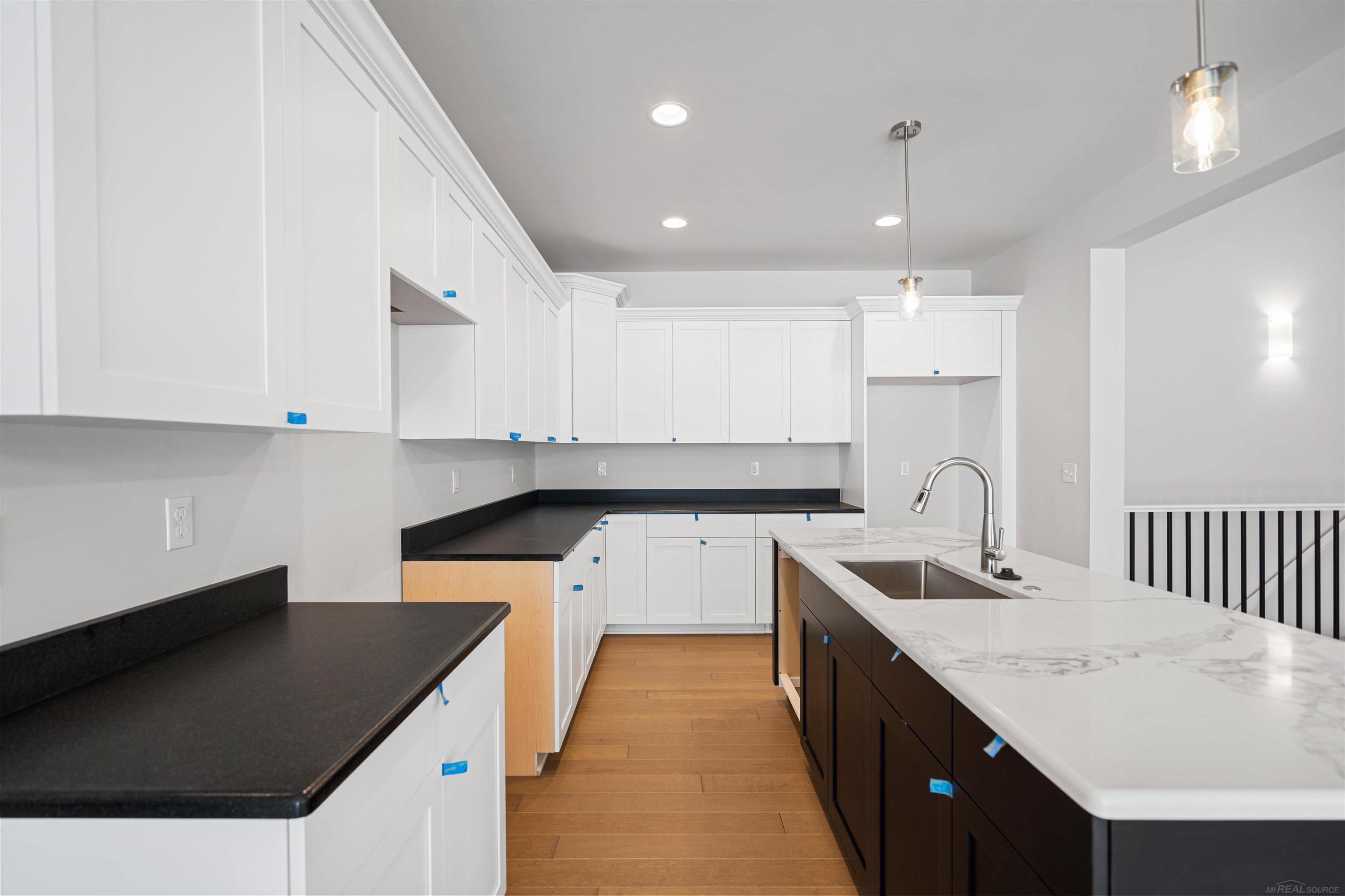 27650 Hagen Road New Baltimore, MI 48051 - Photo 15 of 40 Kitchen