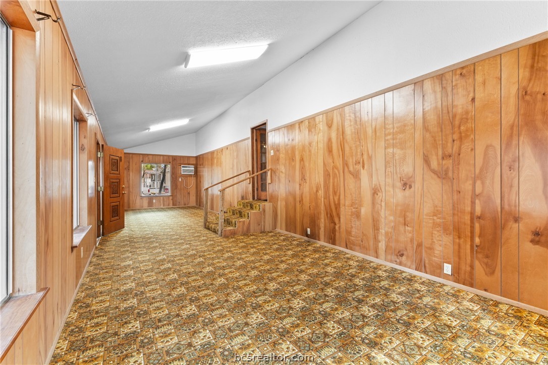 327 12th Street Somerville, TX 77879 - Photo 3 of 30