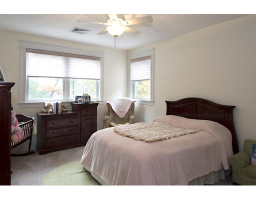 1525 Stonecleave Road North Andover, MA 01845 - Photo 14 of 24 Gallery Image 14