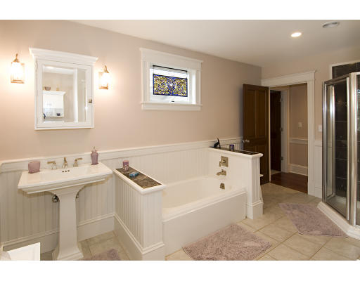 1525 Stonecleave Road North Andover, MA 01845 - Photo 17 of 24 Gallery Image 17