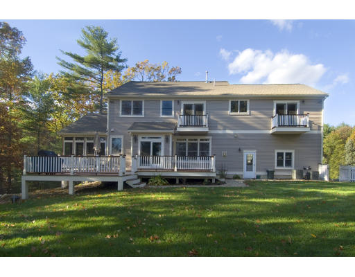 1525 Stonecleave Road North Andover, MA 01845 - Photo 21 of 24 Gallery Image 21