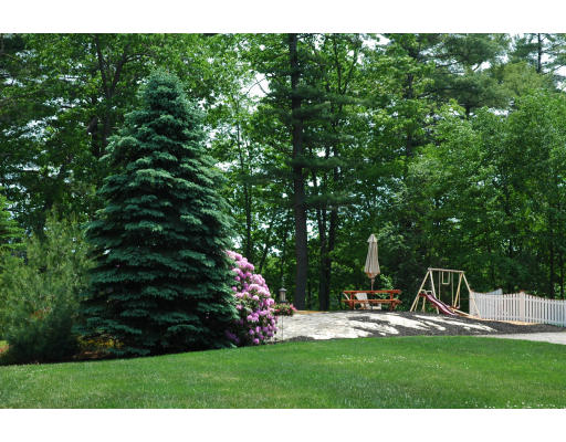 1525 Stonecleave Road North Andover, MA 01845 - Photo 23 of 24 Gallery Image 23
