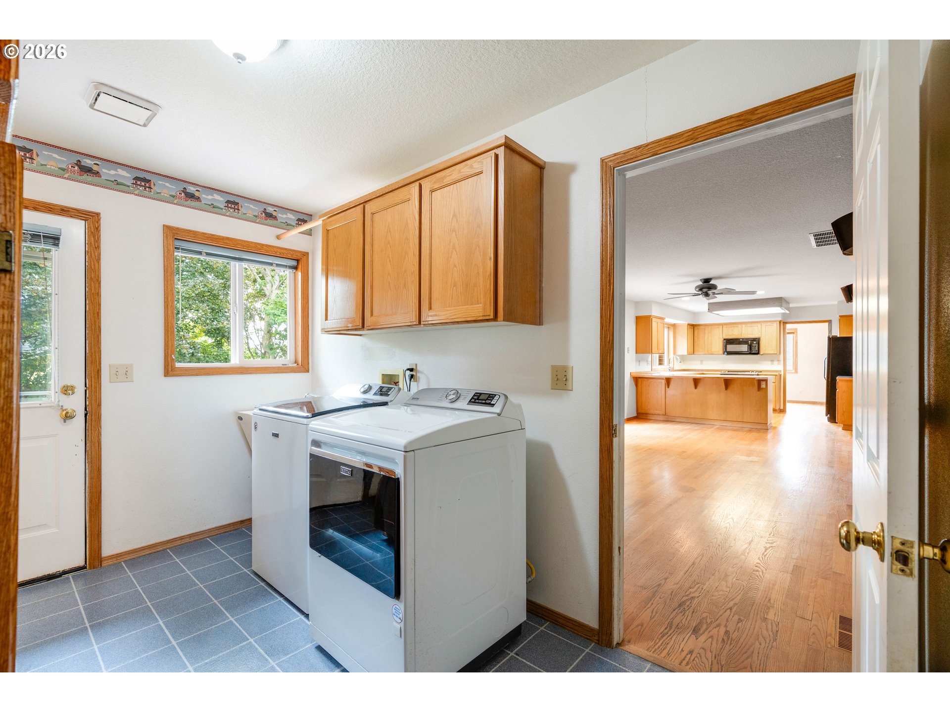 125 Southwest Spruce Street Dundee, OR 97115 - Photo 17 of 44