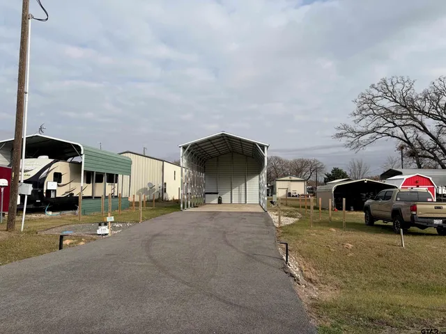 a view of outdoor space