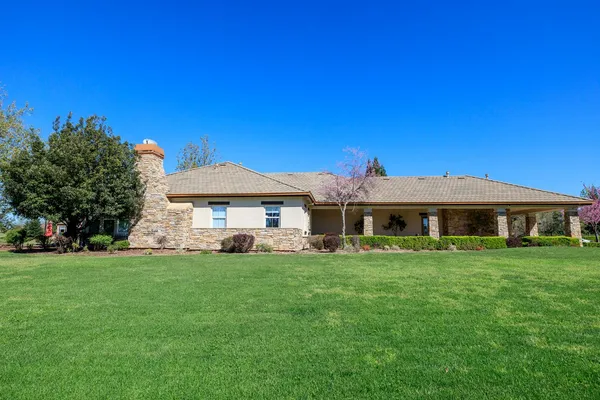 $699,000 | 2300 Oak Creek Drive, Copperopolis, CA 95228