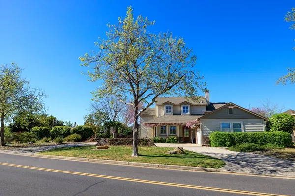 $699,000 | 2300 Oak Creek Drive, Copperopolis, CA 95228