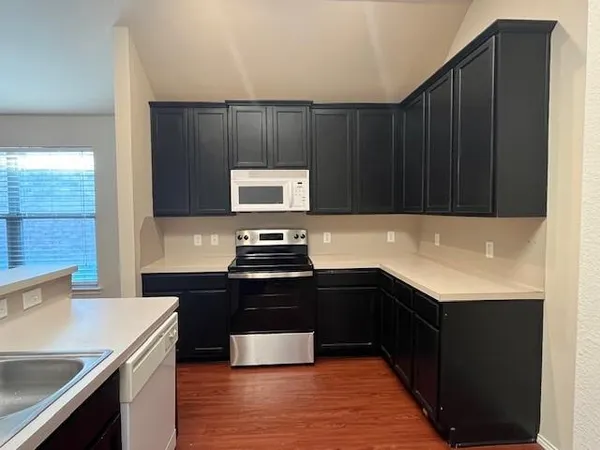 $2,000 | 621 Crystal Falls Drive, McKinney, TX 75071