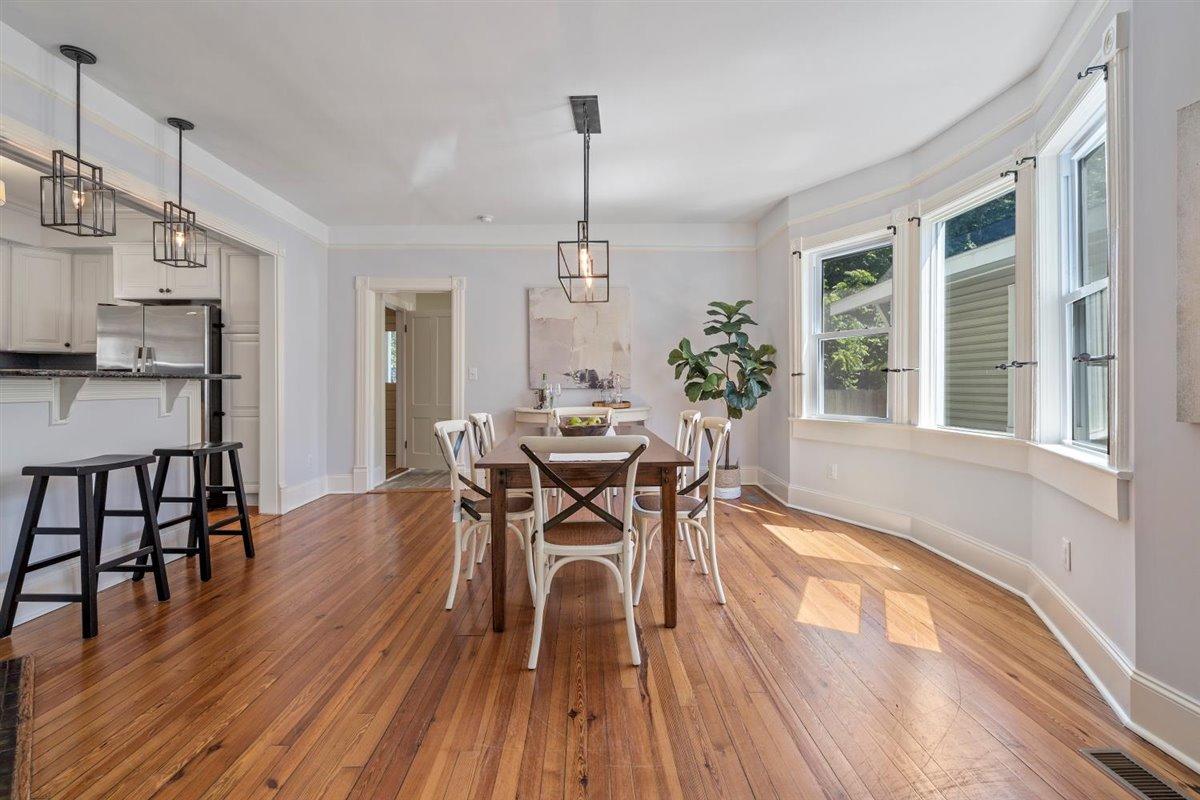28 Maple Street Charleston, SC 29403 - Photo 12 of 51 Heart of Pine Floors