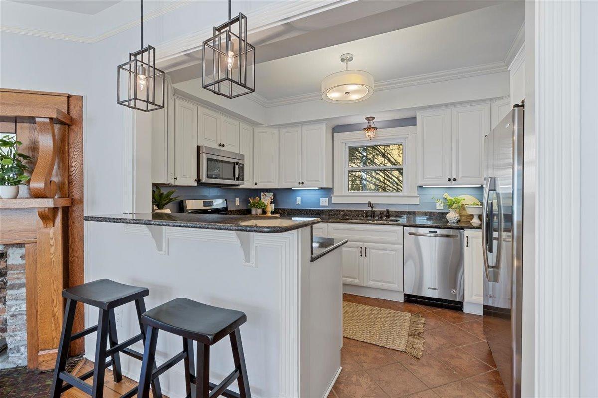 28 Maple Street Charleston, SC 29403 - Photo 17 of 51 Kitche