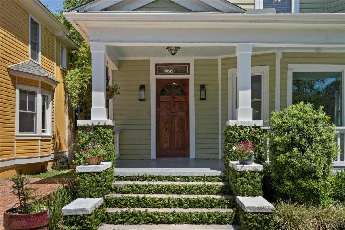 28 Maple Street Charleston, SC 29403 - Photo 3 of 51 Lots of curb appeal