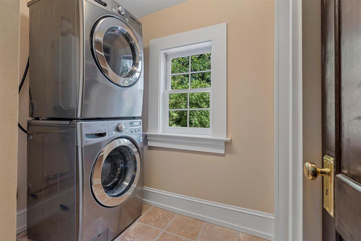 28 Maple Street Charleston, SC 29403 - Photo 42 of 51 Laundry Room Upstairs