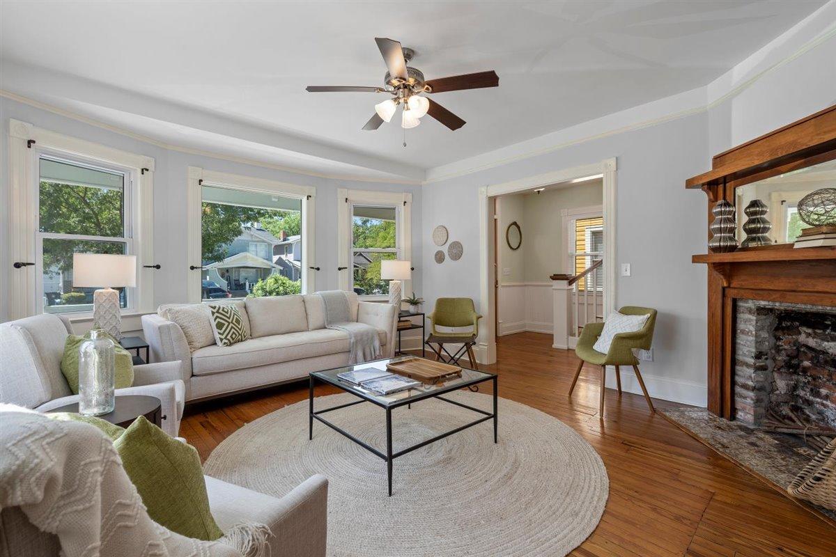 28 Maple Street Charleston, SC 29403 - Photo 8 of 51 Light-filled