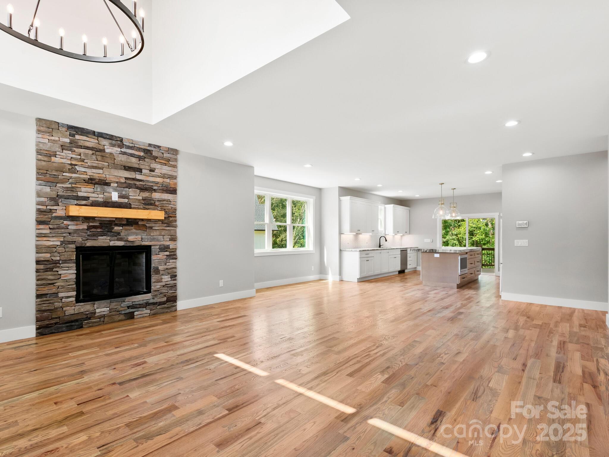 231 Asbury Road Candler, NC 28715 - Photo 5 of 35 Gallery Image 5