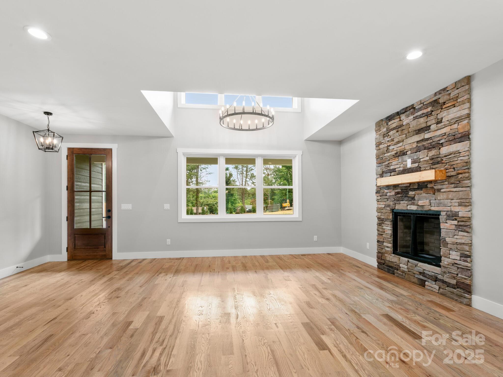 231 Asbury Road Candler, NC 28715 - Photo 6 of 35 Gallery Image 6