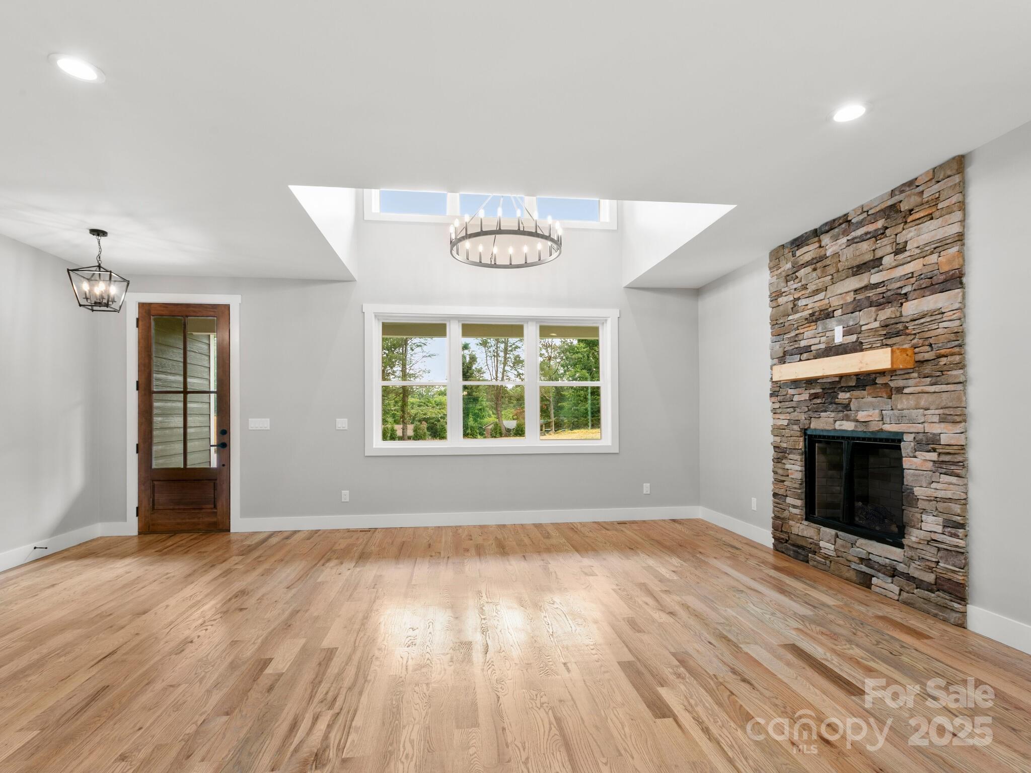231 Asbury Road Candler, NC 28715 - Photo 7 of 35 Gallery Image 7