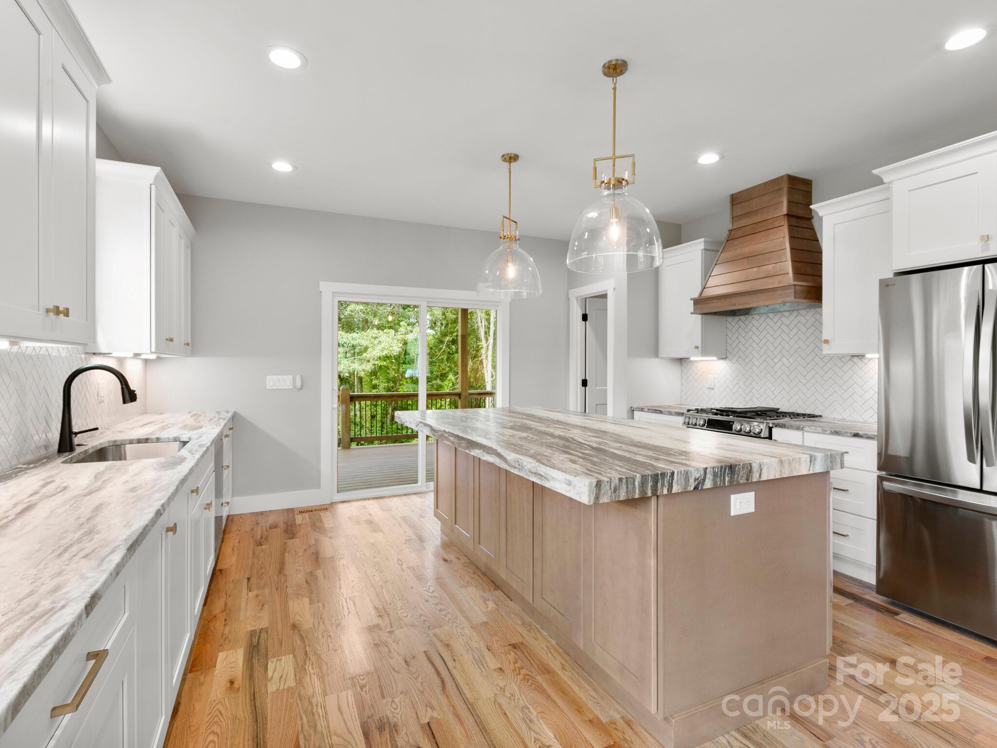 231 Asbury Road Candler, NC 28715 - Photo 9 of 35 Gallery Image 9