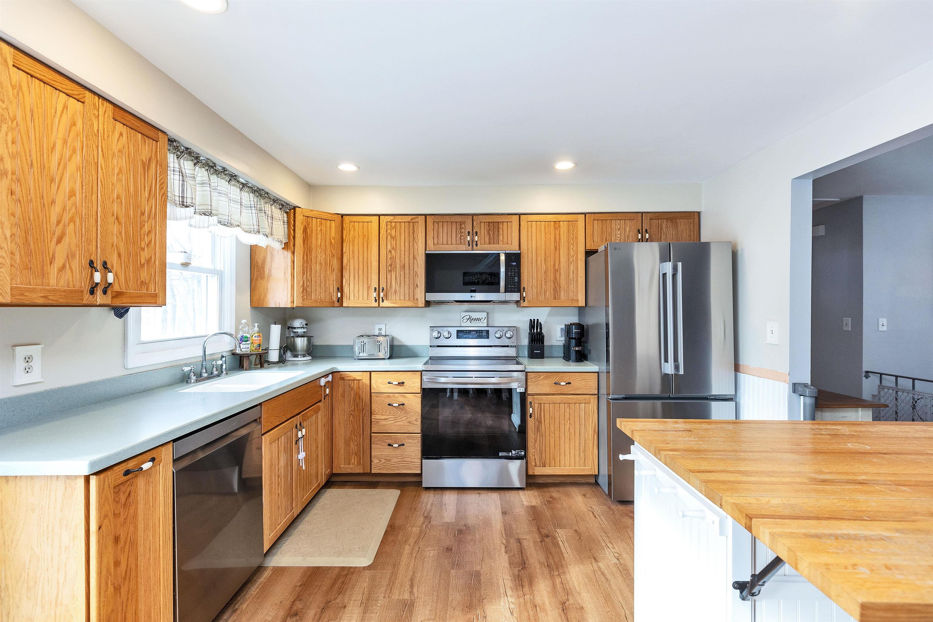 1 Nancy Lane Raymond, NH 03077 - Photo 13 of 40