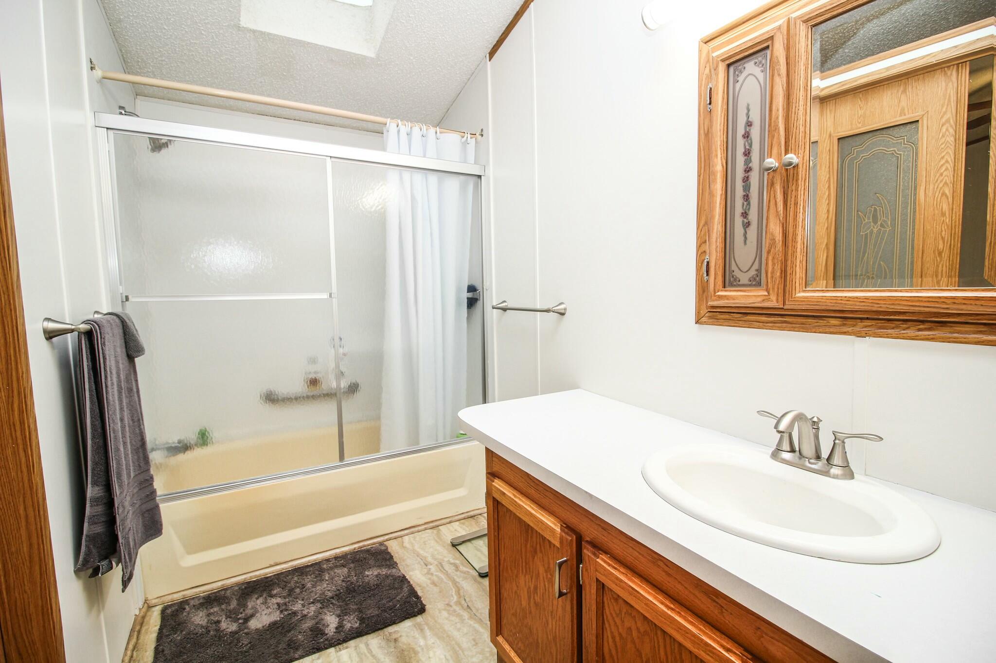 1222 Shiawassee River Road Three Rivers, MI 49093 - Photo 19 of 25 tempImageQJuHEl