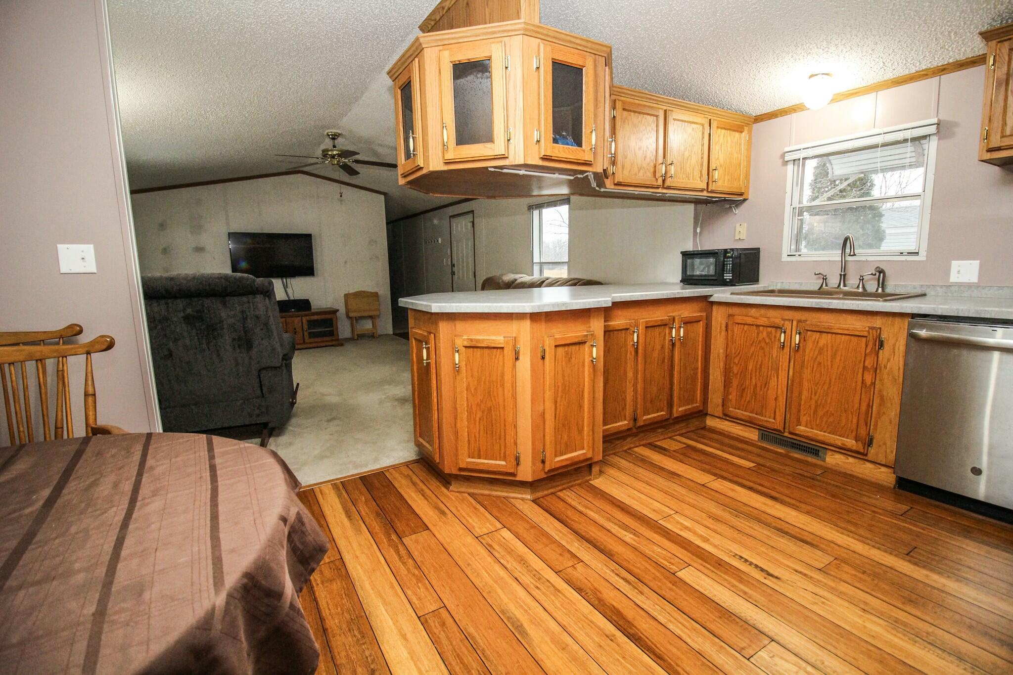 1222 Shiawassee River Road Three Rivers, MI 49093 - Photo 8 of 25 tempImagezJCVij