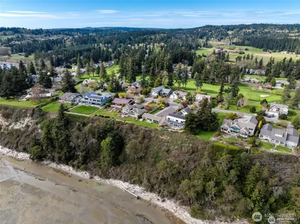 $1,377,500 | 2368 Soundview Drive, Langley, WA 98260