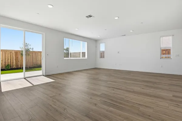 $934,565 | 1280 North Robiolo Way, Mountain House, CA 95391