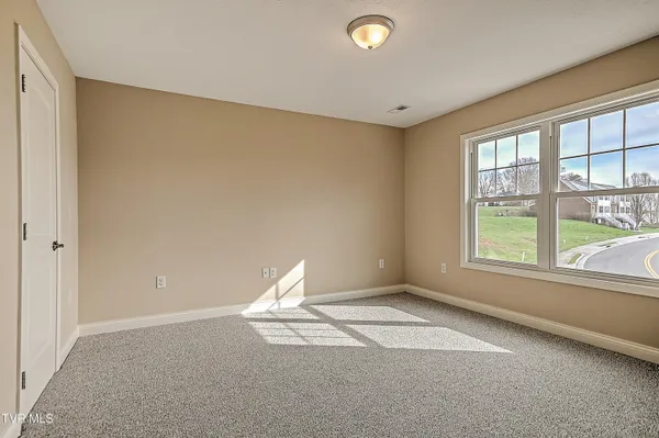 $259,900 | 105 Smartview Lane, Abingdon, VA 24210