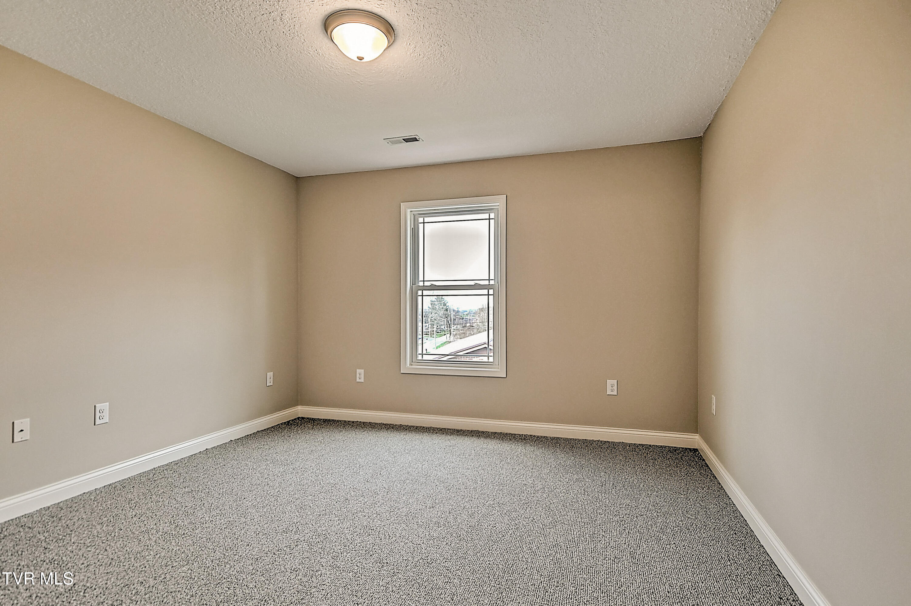 105 Smartview Lane Abingdon, VA 24210 - Photo 25 of 43 105 Smartview GUnit-33