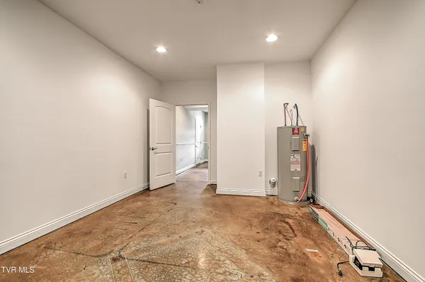 $259,900 | 105 Smartview Lane, Abingdon, VA 24210