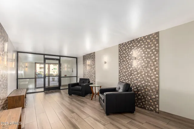 $2,200 | 7840 East Camelback Road, Unit 309, Scottsdale, AZ 85251