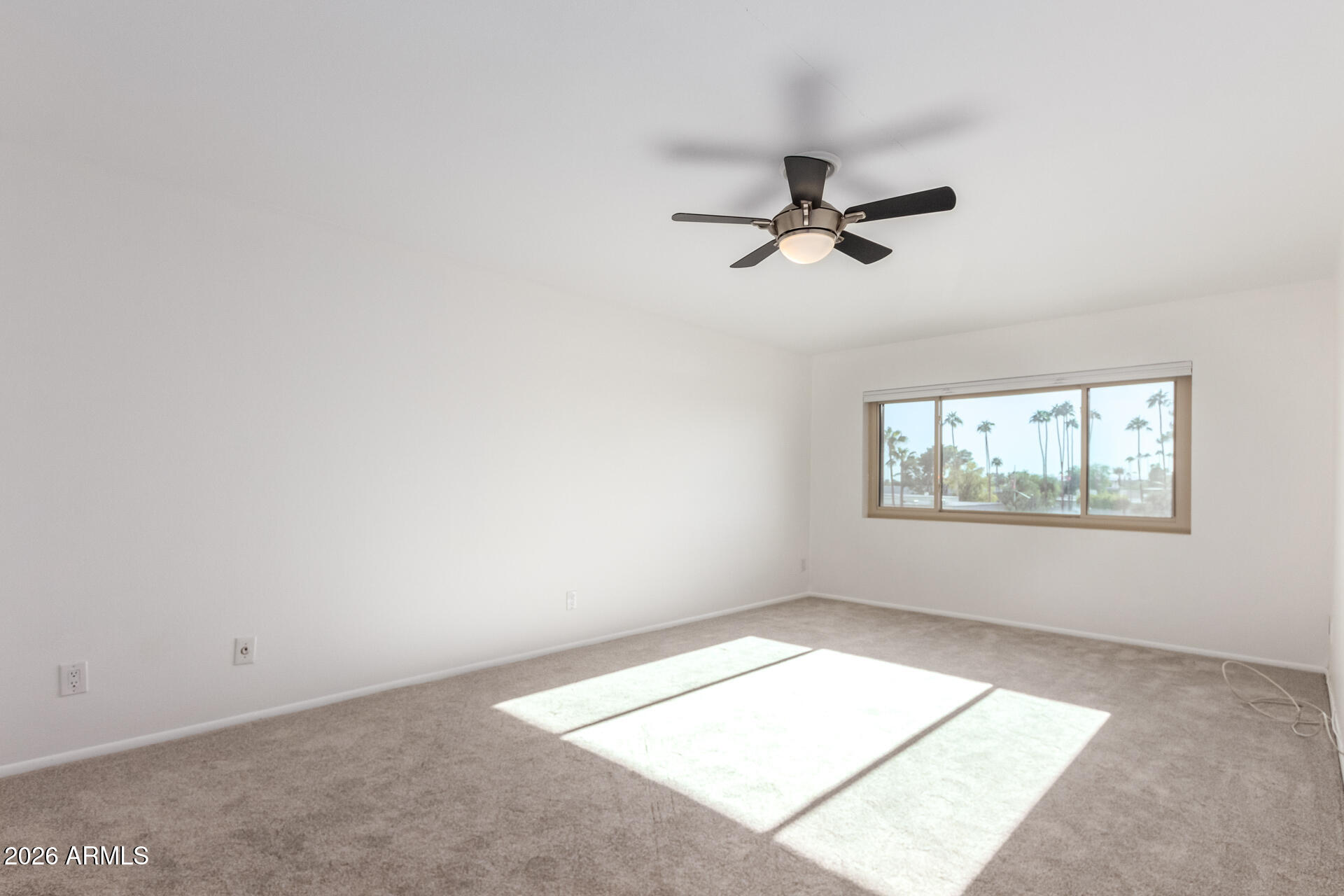 7840 East Camelback Road, Unit 309 Scottsdale, AZ 85251 - Photo 36 of 44 LARGE AND SUNNY PRIMARY BEDROOM