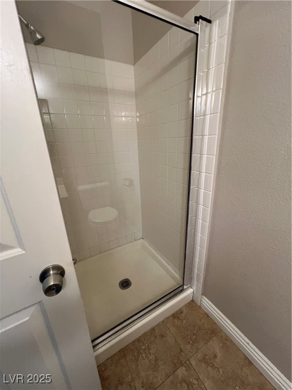 2975 Bluegrass Lane, Unit 424 Henderson, NV 89074 - Photo 26 of 43 Shower in 2nd bathroom