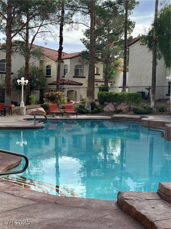 2975 Bluegrass Lane, Unit 424 Henderson, NV 89074 - Photo 43 of 43 Island Park pool area
