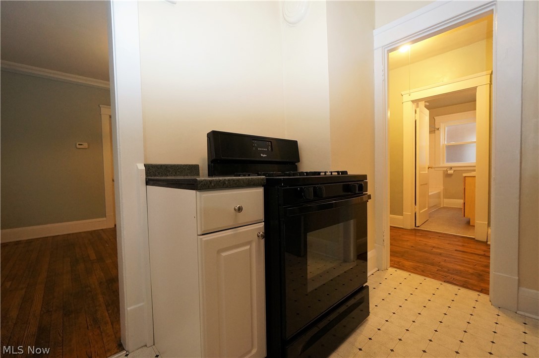1675 Coventry Road Cleveland, OH 44118 - Photo 8 of 35 Gallery Image 8