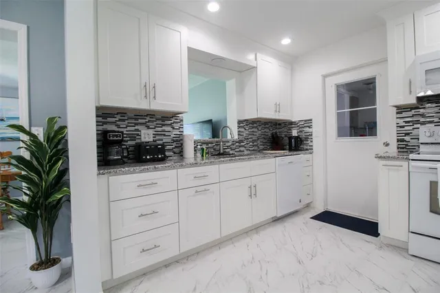 $4,370 | 2521 Bismark Way, Sarasota, FL 34231