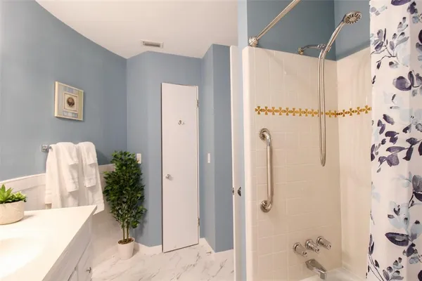 $4,370 | 2521 Bismark Way, Sarasota, FL 34231