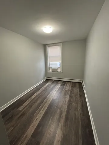 $1,000 | 8-10 Exchange Street, Unit 5, Barre, MA 01005