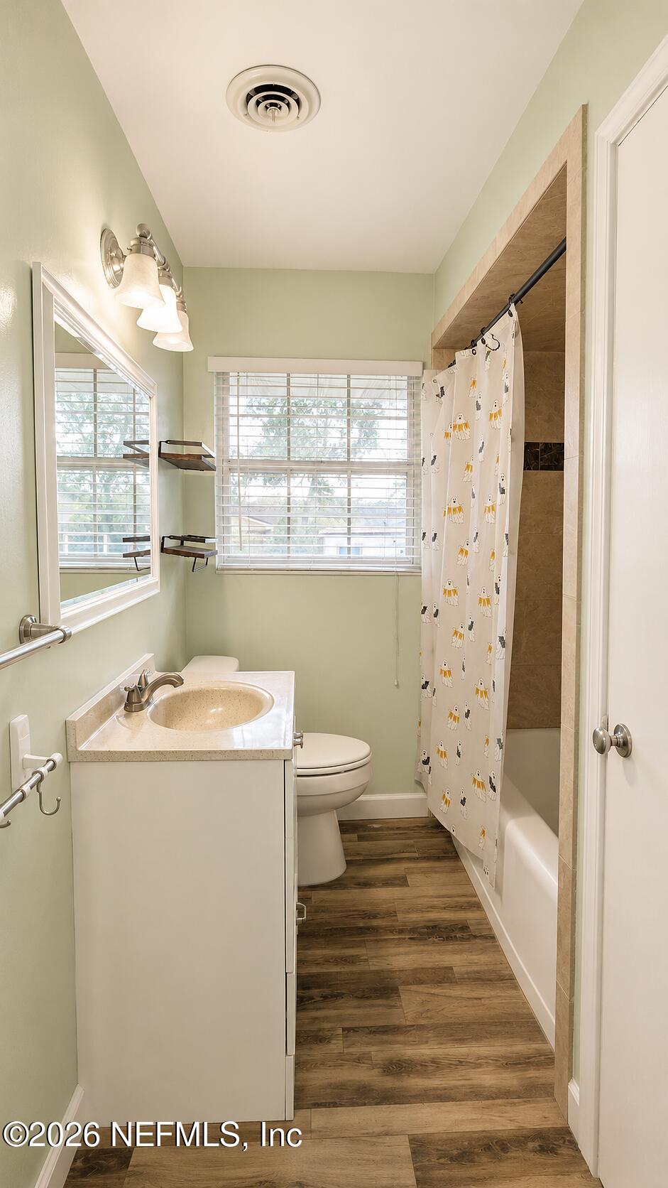 7324 Altama Road Jacksonville, FL 32216 - Photo 17 of 25 Guest Bathroom