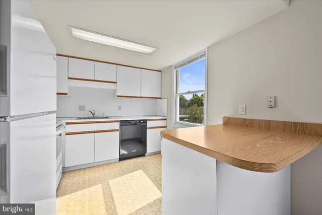 $179,900 | 114 Dew Drop Court, Unit 114, York, PA 17403