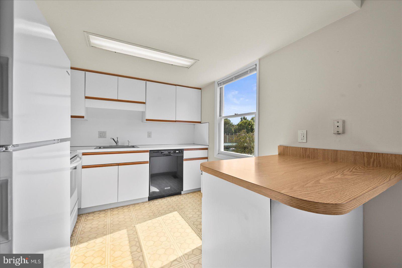 114 Dew Drop Court, Unit 114 York, PA 17403 - Photo 9 of 45