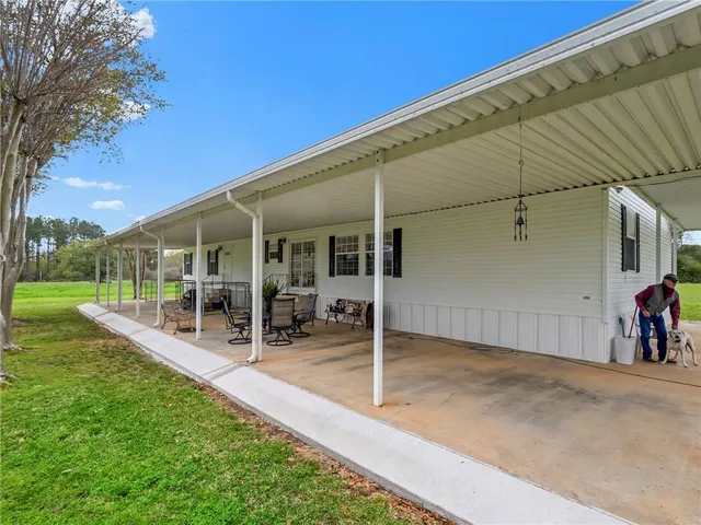 $750,000 | 24508 Gliderport Road, Loranger, LA 70446