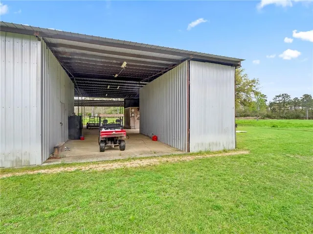 $750,000 | 24508 Gliderport Road, Loranger, LA 70446